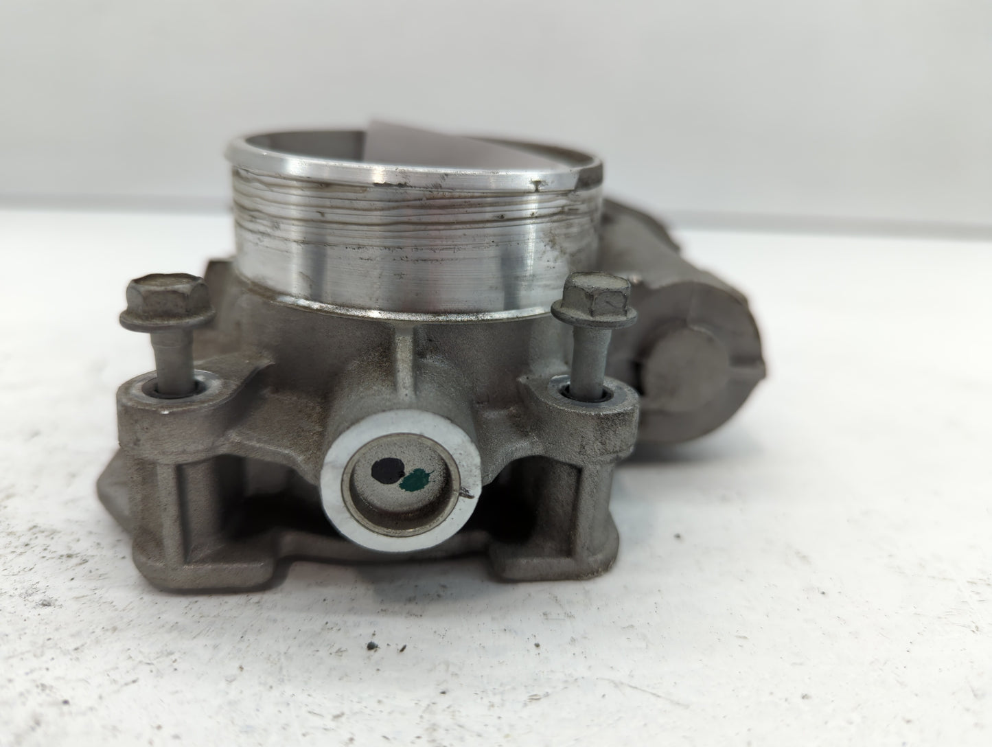 2007-2009 Saturn Aura Throttle Body Fits Fits 2007 2008 2009 2010 2011 2012 OEM Used Auto Parts - Oemusedautoparts1.com