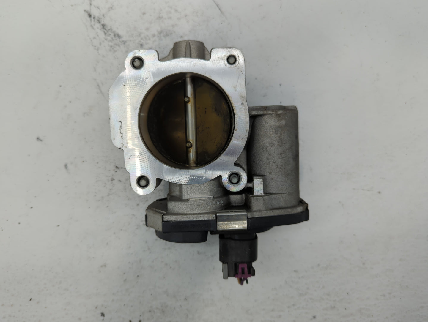 2007-2009 Saturn Aura Throttle Body Fits Fits 2007 2008 2009 2010 2011 2012 OEM Used Auto Parts - Oemusedautoparts1.com