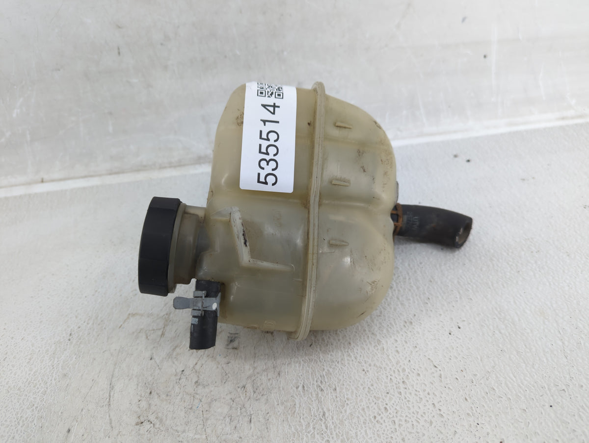 2008 Saturn Aura Radiator Coolant Overflow Expansion Tank Bottle 535514 - Oemusedautoparts1.com
