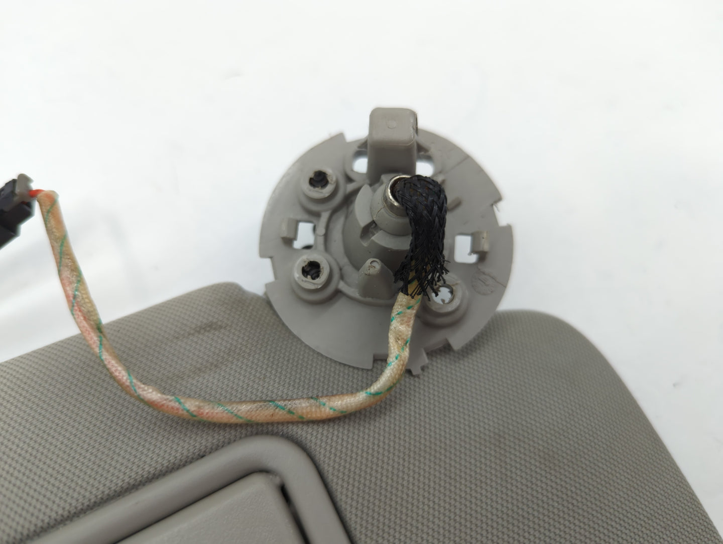 2007-2009 Saturn Aura Sun Visor Shade Replacement Passenger Right Mirror Fits Fits 2007 2008 2009 OEM Used Auto Parts - Oemu