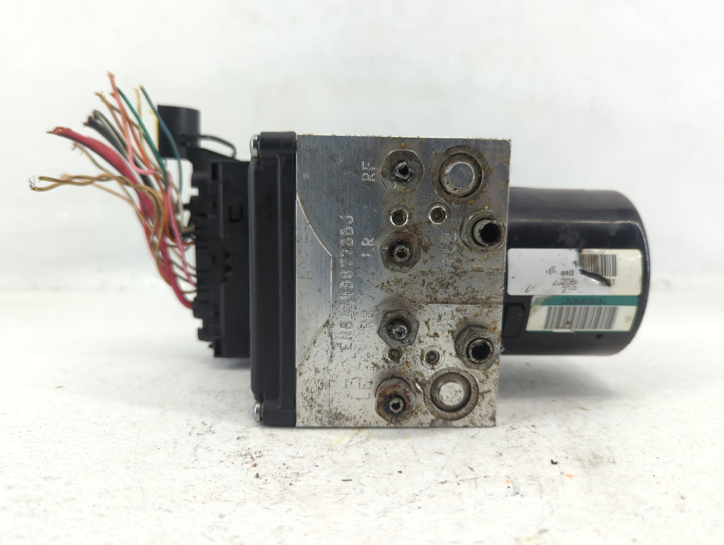 2008 Saturn Aura ABS Pump Control Module Replacement P/N:25928253 Fits Fits 2009 OEM Used Auto Parts - Oemusedautoparts1.com
