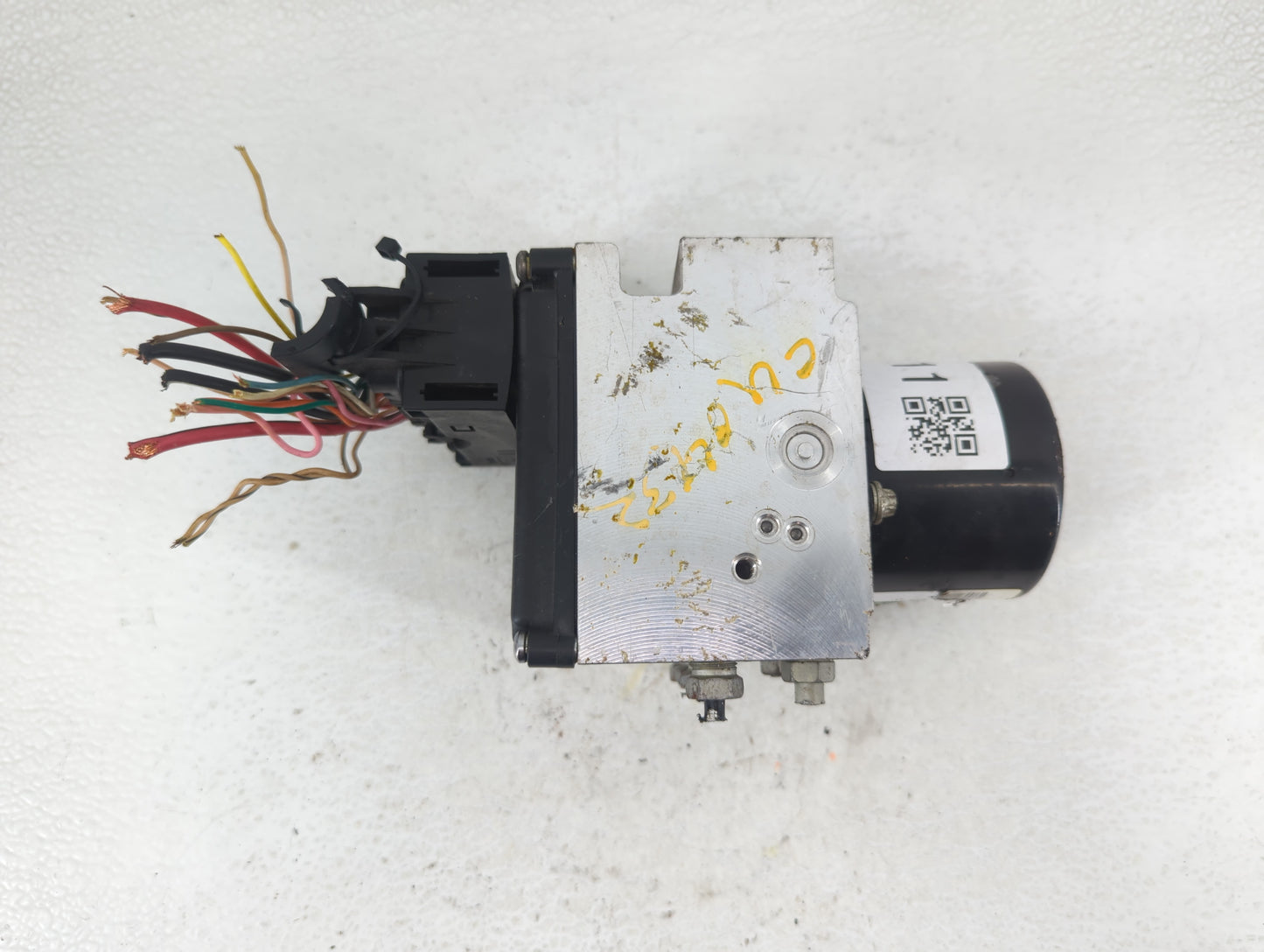 2008 Saturn Aura ABS Pump Control Module Replacement P/N:25928253 Fits Fits 2009 OEM Used Auto Parts - Oemusedautoparts1.com