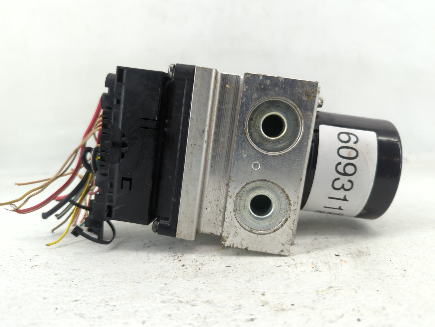 2008 Saturn Aura ABS Pump Control Module Replacement P/N:25928253 Fits Fits 2009 OEM Used Auto Parts - Oemusedautoparts1.com