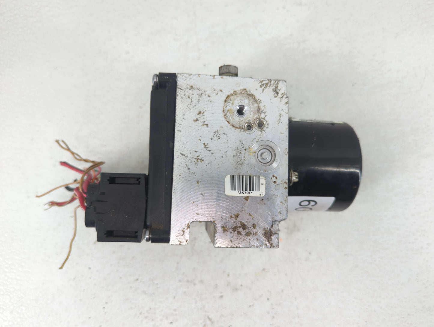 2008 Saturn Aura ABS Pump Control Module Replacement P/N:25928253 Fits Fits 2009 OEM Used Auto Parts - Oemusedautoparts1.com