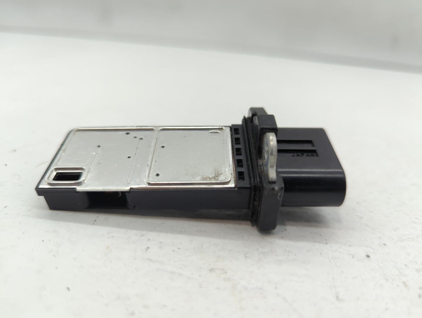 2007-2009 Saturn Aura Mass Air Flow Meter Maf - Oemusedautoparts1.com
