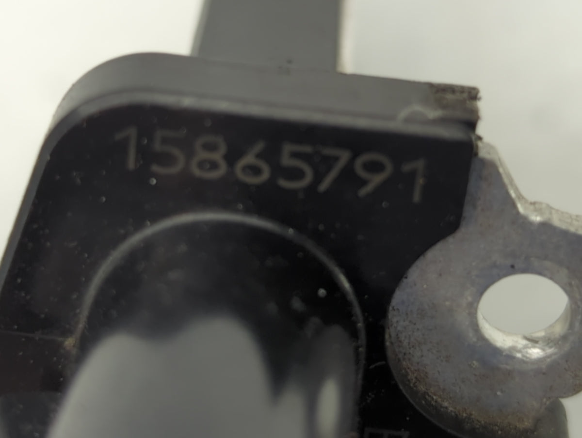 2007-2009 Saturn Aura Mass Air Flow Meter Maf Sensor 617578 - Oemusedautoparts1.com