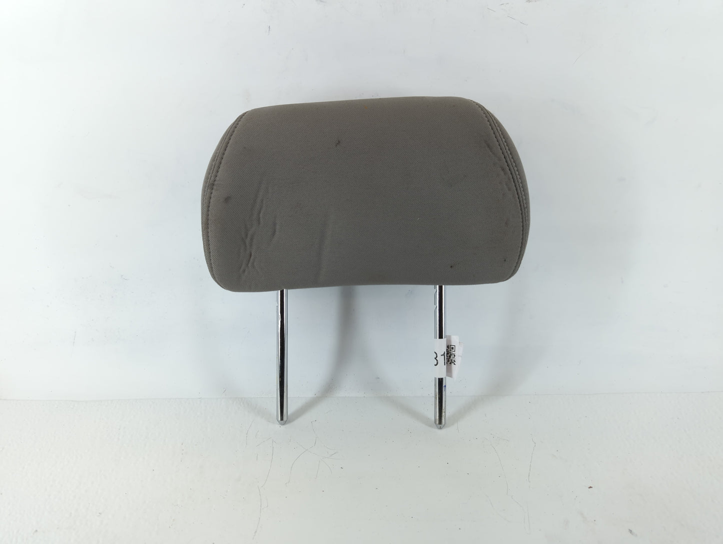 2008-2009 Saturn Aura Headrest Head Rest Rear Seat Fits Fits 2008 2009 OEM Used Auto Parts - Oemusedautoparts1.com