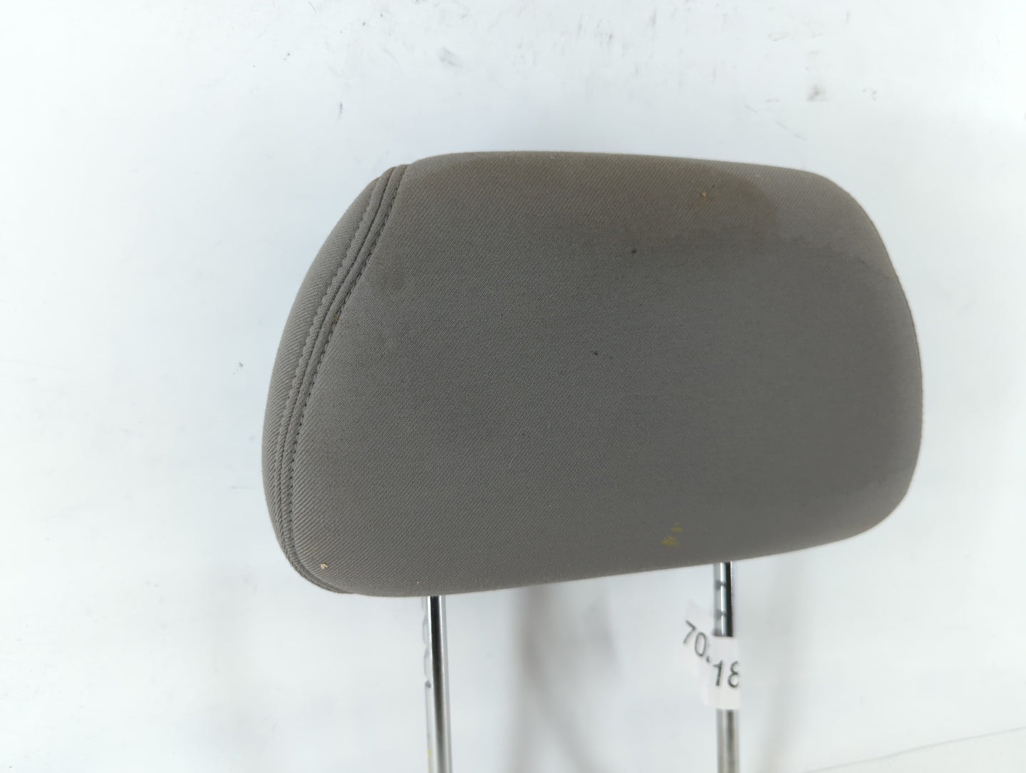 2007-2009 Saturn Aura Headrest Head Rest Front Driver Passenger Seat Fits Fits 2007 2008 2009 OEM Used Auto Parts - Oemuseda