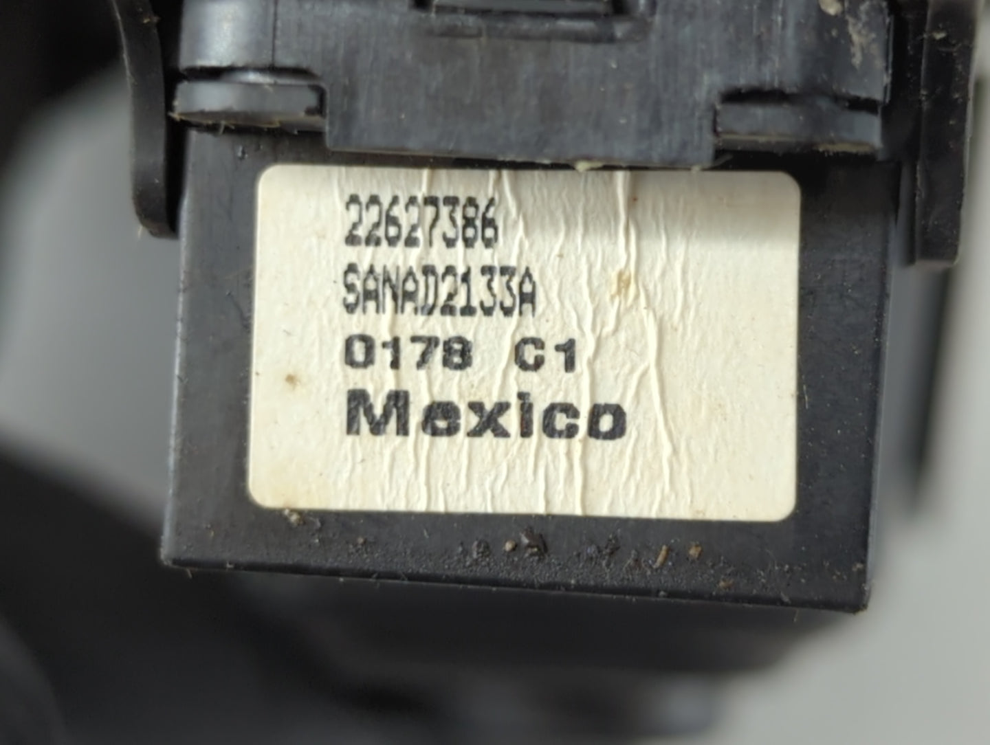 2007-2009 Saturn Aura Master Power Window Switch Replacement Driver Side Left P/N:22627386 Fits Fits 2007 2008 2009 OEM Used