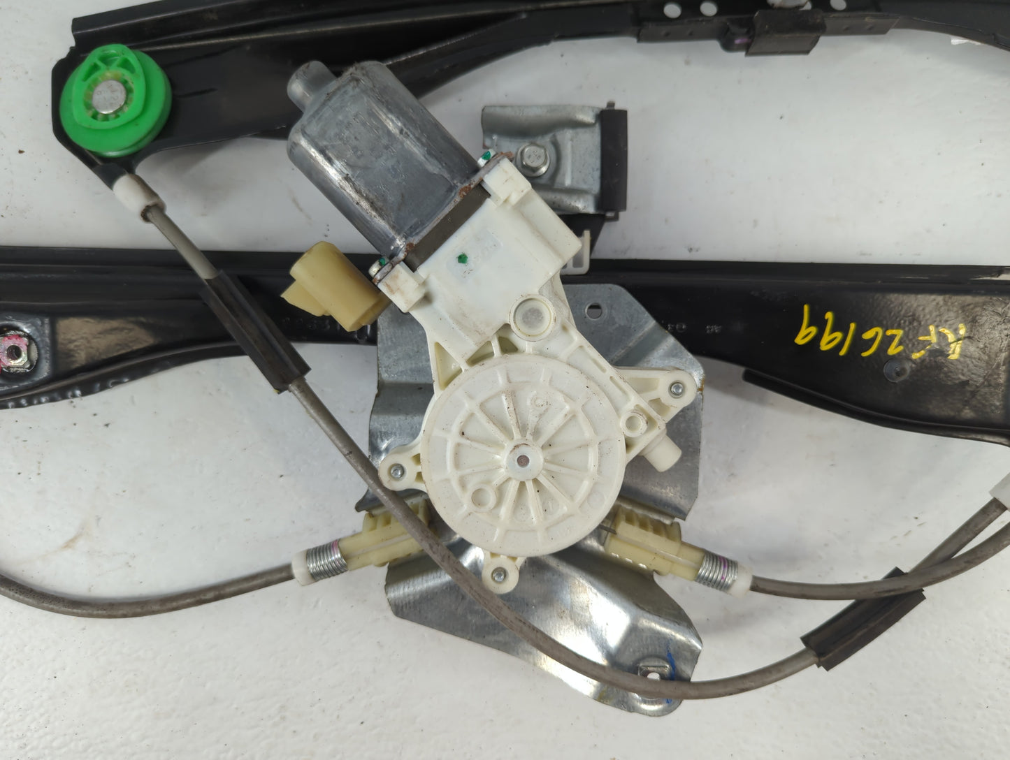 2007-2009 Saturn Aura Used Window Regulator Passenger Front - Oemusedautoparts1.com