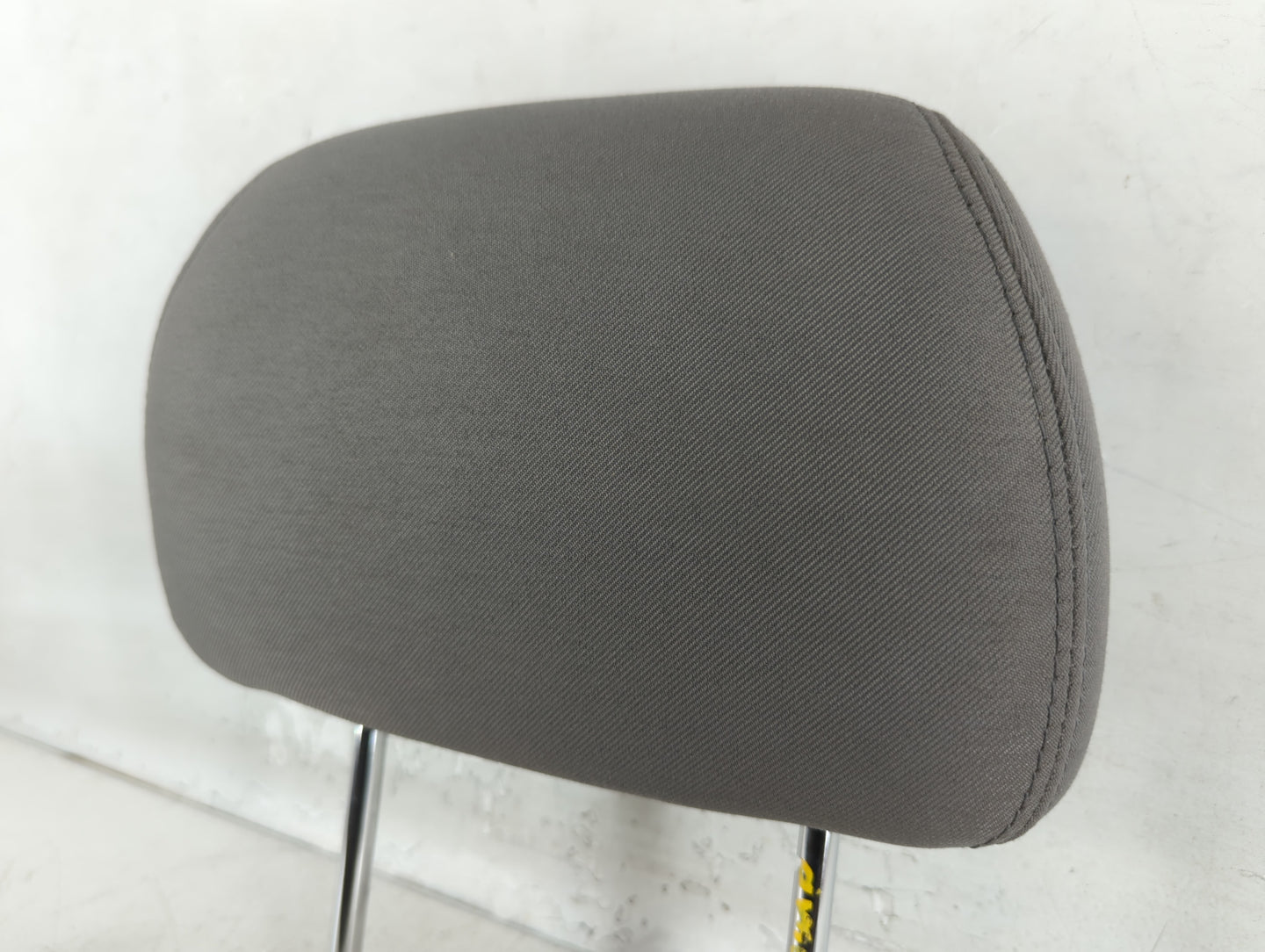 2008-2009 Saturn Aura Headrest Head Rest Front Driver Passenger Seat Fits Fits 2008 2009 OEM Used Auto Parts - Oemusedautopa