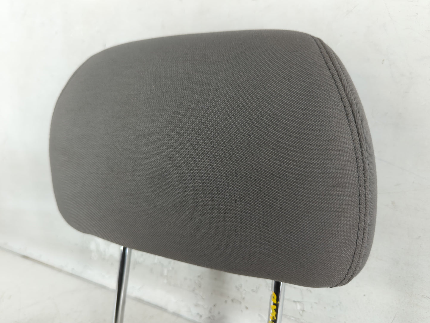 2008-2009 Saturn Aura Headrest Head Rest Front Driver Passenger Seat Fits Fits 2008 2009 OEM Used Auto Parts - Oemusedautopa