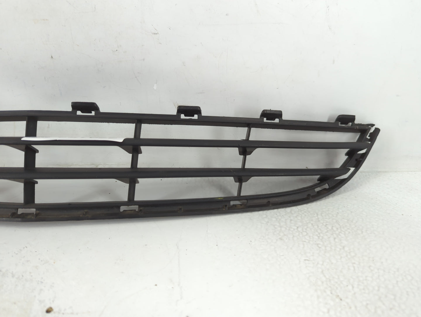 2007-2009 Saturn Aura Front Grille Bumper Not Included - Oemusedautoparts1.com