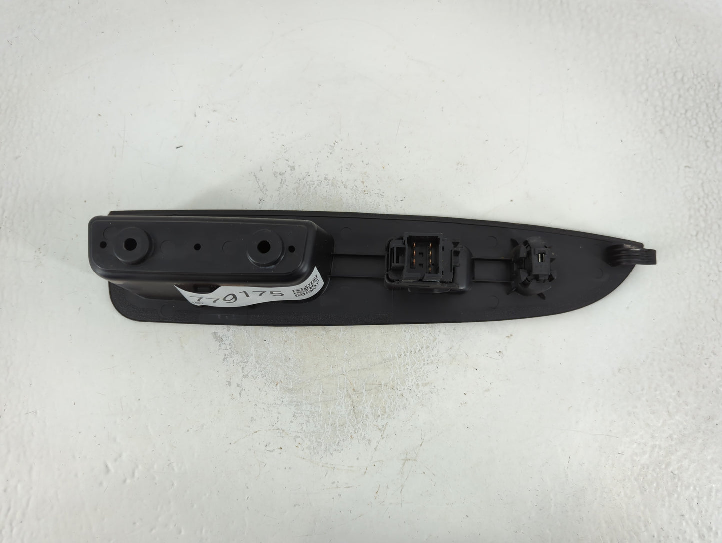 2008 Saturn Aura Passenger Right Power Window Switch 5537 - Oemusedautoparts1.com