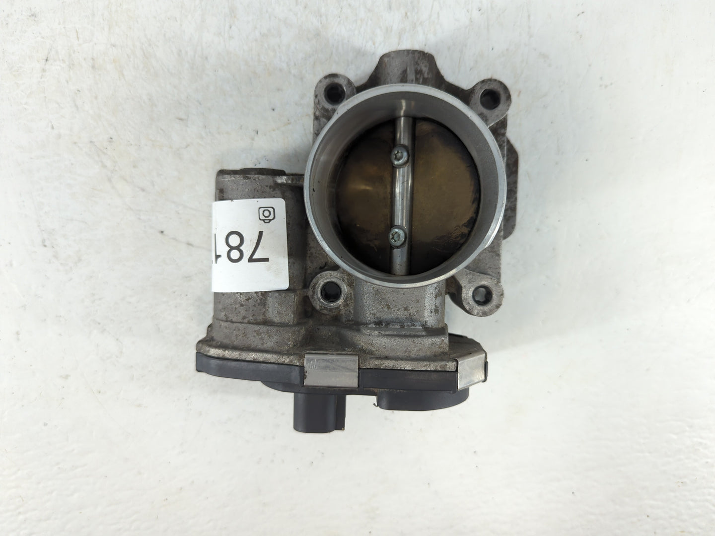 2007-2009 Saturn Aura Throttle Body P/N:AA668AA1572 Fits Fits 2007 2008 2009 2010 2011 2012 OEM Used Auto Parts - Oemusedaut