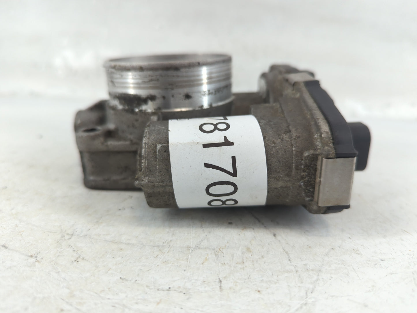 2007-2009 Saturn Aura Throttle Body P/N:AA668AA1572 Fits Fits 2007 2008 2009 2010 2011 2012 OEM Used Auto Parts - Oemusedaut