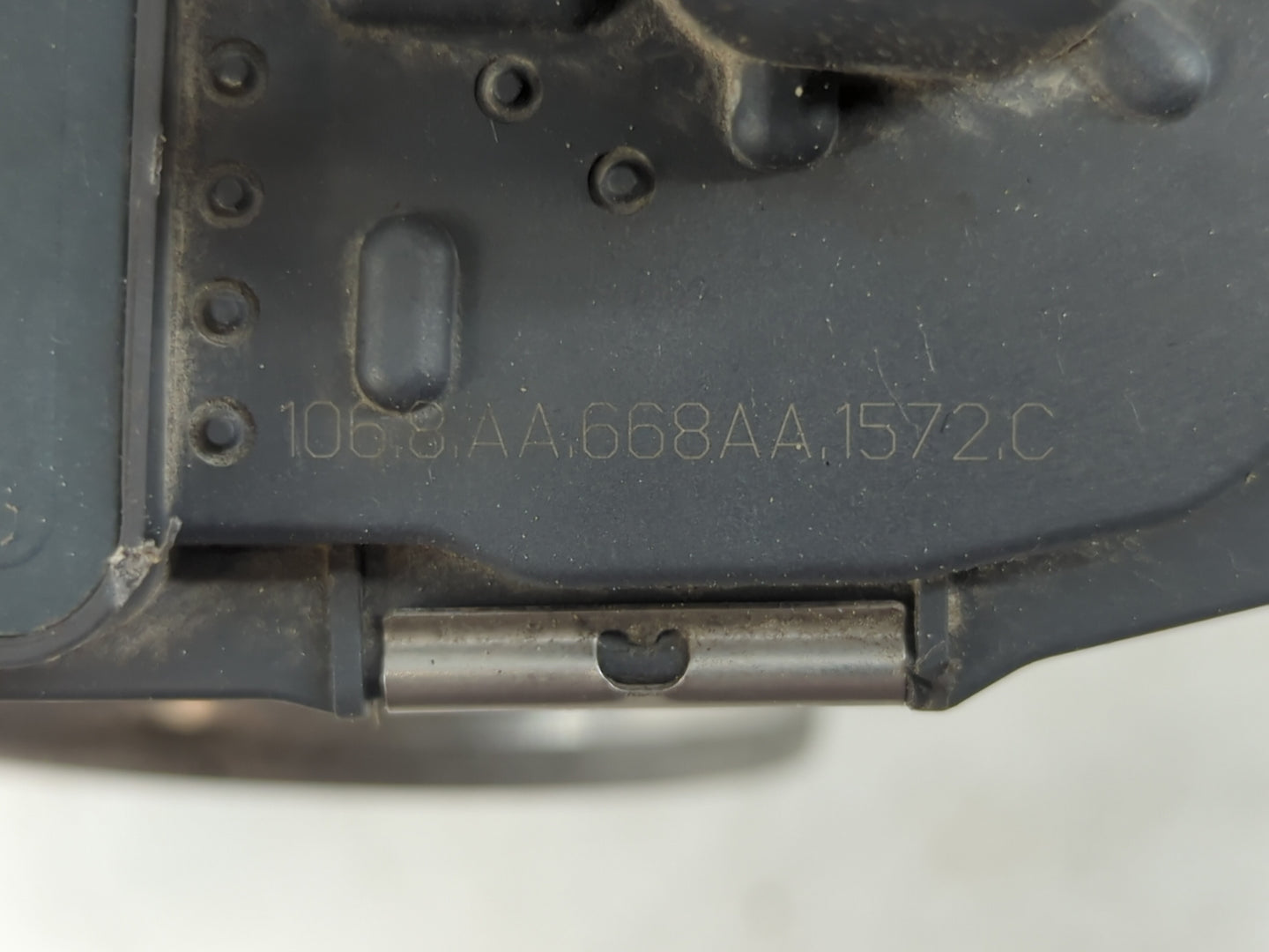 2007-2009 Saturn Aura Throttle Body P/N:AA668AA1572 Fits Fits 2007 2008 2009 2010 2011 2012 OEM Used Auto Parts - Oemusedaut