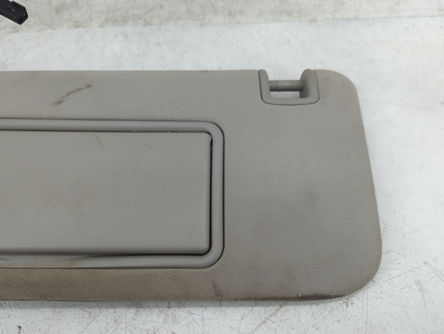 2007-2009 Saturn Aura Sun Visor Shade Replacement Driver Left Mirror Fits Fits 2007 2008 2009 OEM Used Auto Parts - Oemuseda