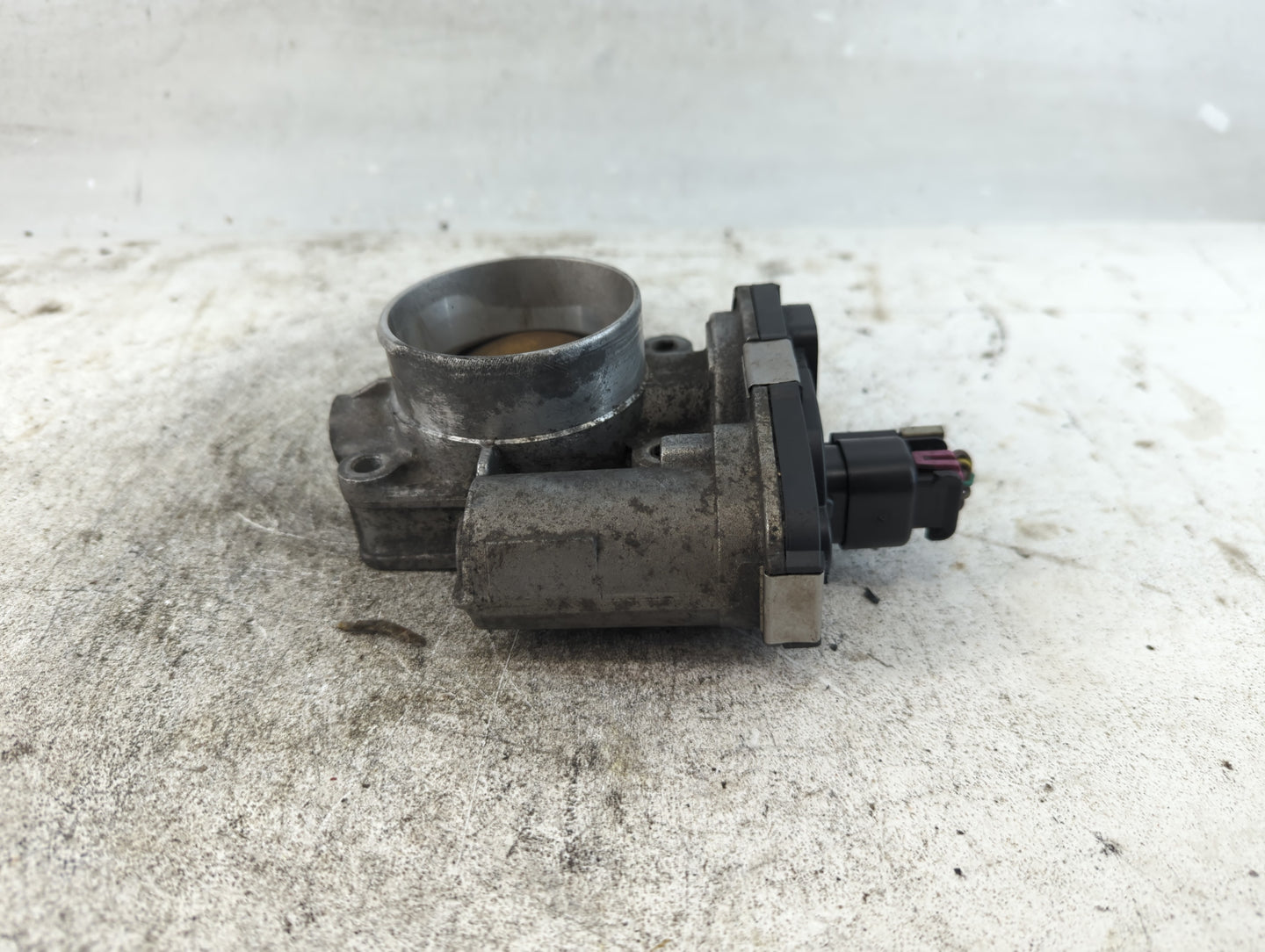 2007-2008 Saturn Aura Throttle Body P/N:AA668AA 9646C Fits Fits 2006 2007 2008 2009 2010 2011 OEM Used Auto Parts - Oemuseda