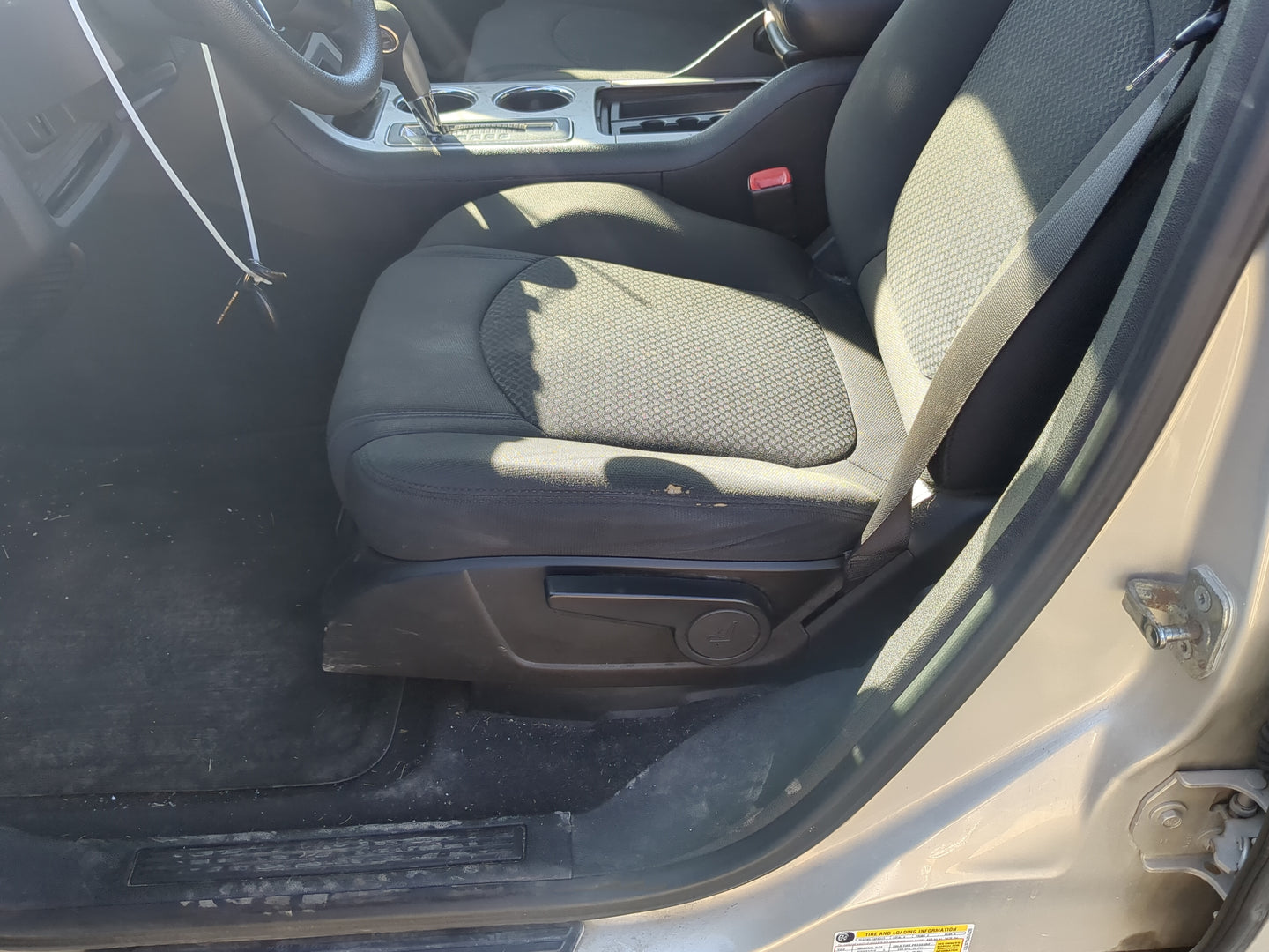 2008 Saturn Outlook Driver Front Seat Oem - Oemusedautoparts1.com
