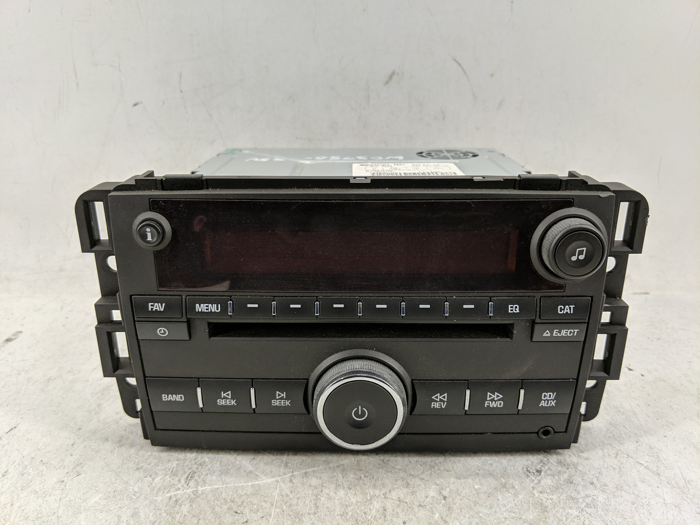 2008 Saturn Outlook Radio AM FM Cd Player Receiver Replacement P/N:25827114 25802584 Fits OEM Used Auto Parts - Oemusedautop
