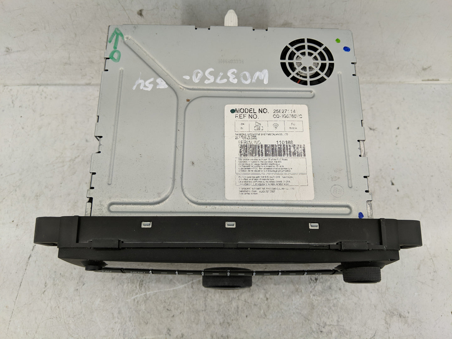 2008 Saturn Outlook Radio AM FM Cd Player Receiver Replacement P/N:25827114 25802584 Fits OEM Used Auto Parts - Oemusedautop