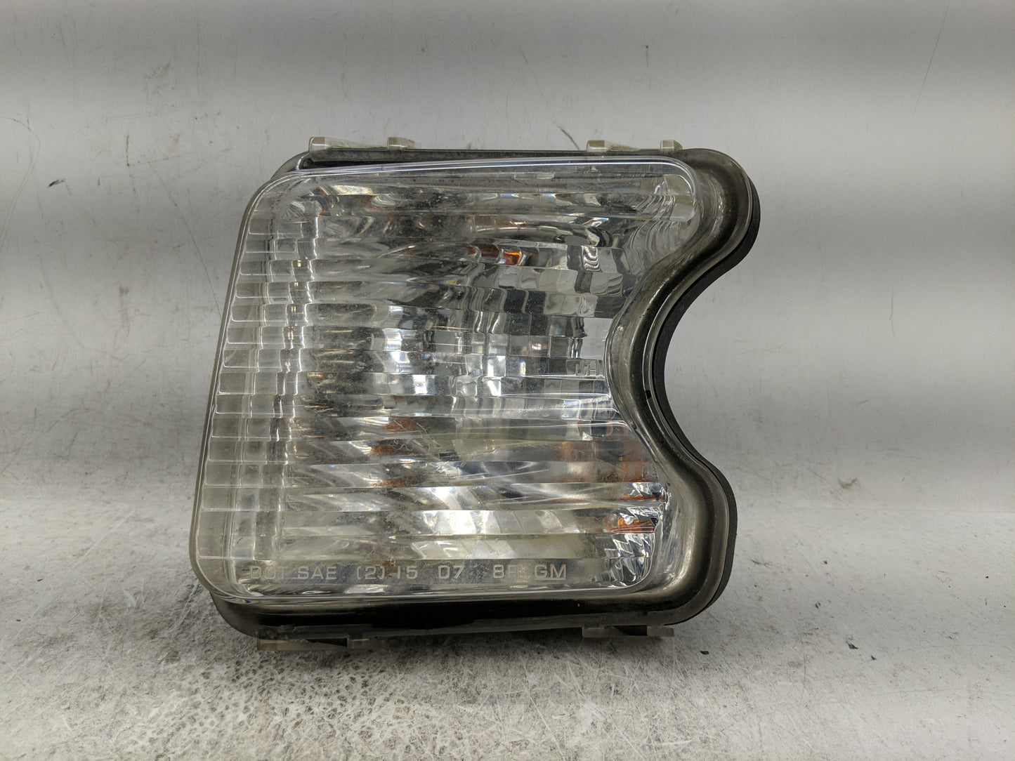 2008 Saturn Outlook Driver Left Oem Front Light Lamp - Oemusedautoparts1.com