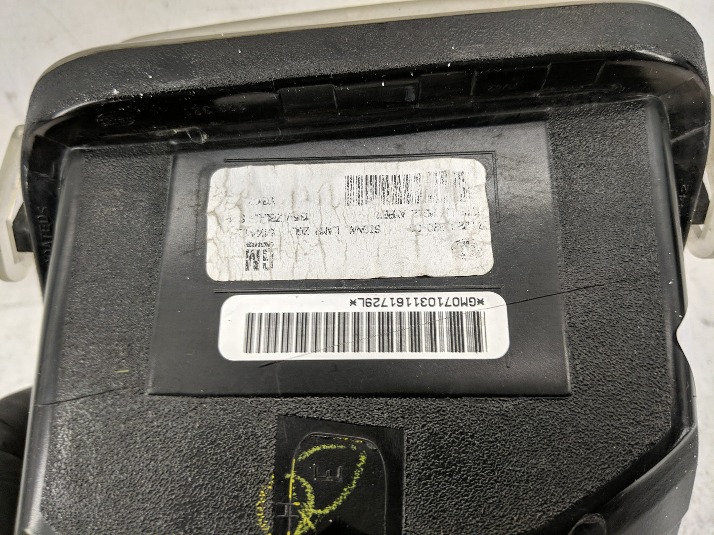 2008 Saturn Outlook Driver Left Oem Front Light Lamp - Oemusedautoparts1.com
