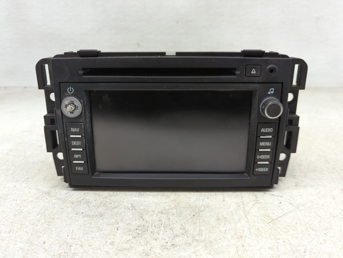 2008 Saturn Outlook Radio AM FM Cd Player Receiver Replacement P/N:15906631 Fits OEM Used Auto Parts - Oemusedautoparts1.com