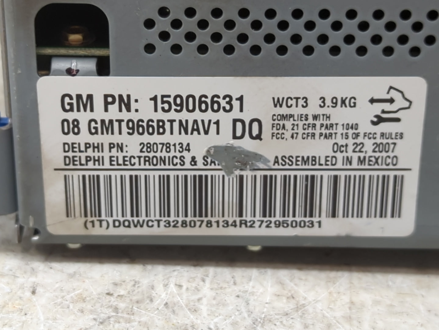 2008 Saturn Outlook Radio AM FM Cd Player Receiver Replacement P/N:15906631 Fits OEM Used Auto Parts - Oemusedautoparts1.com