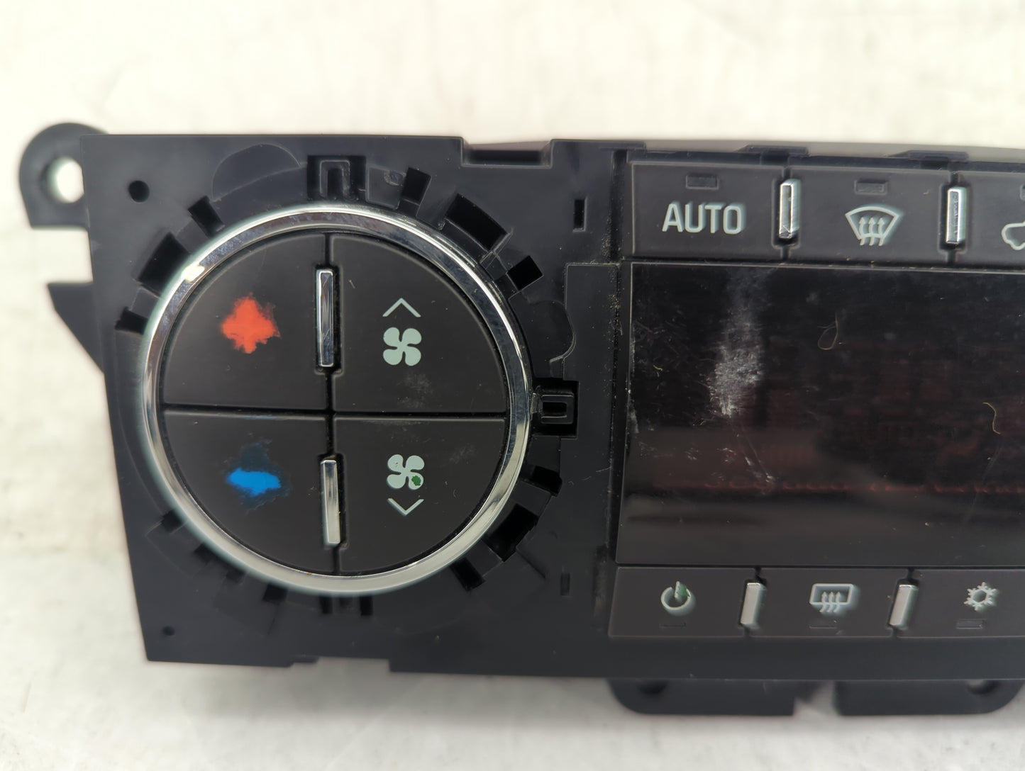2008 Saturn Outlook Climate Control Module Temperature AC/Heater Replacement P/N:25932037 Fits OEM Used Auto Parts - Oemused