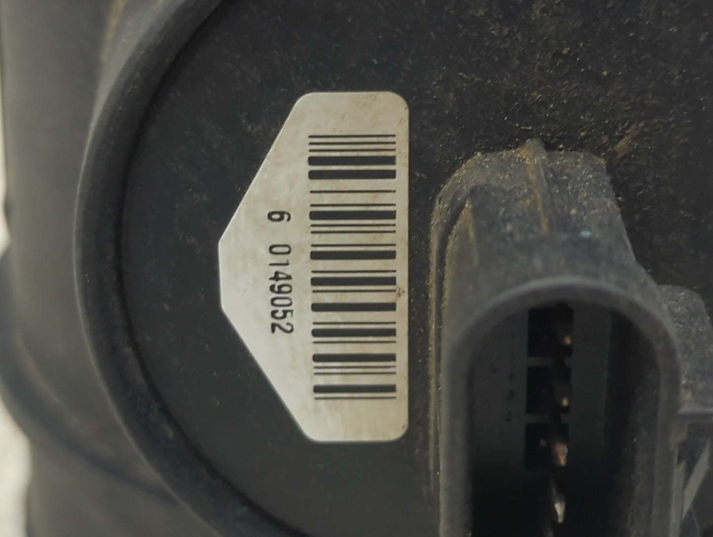 Saturn Outlook Mass Air Flow Meter Maf 1488548 - Oemusedautoparts1.com
