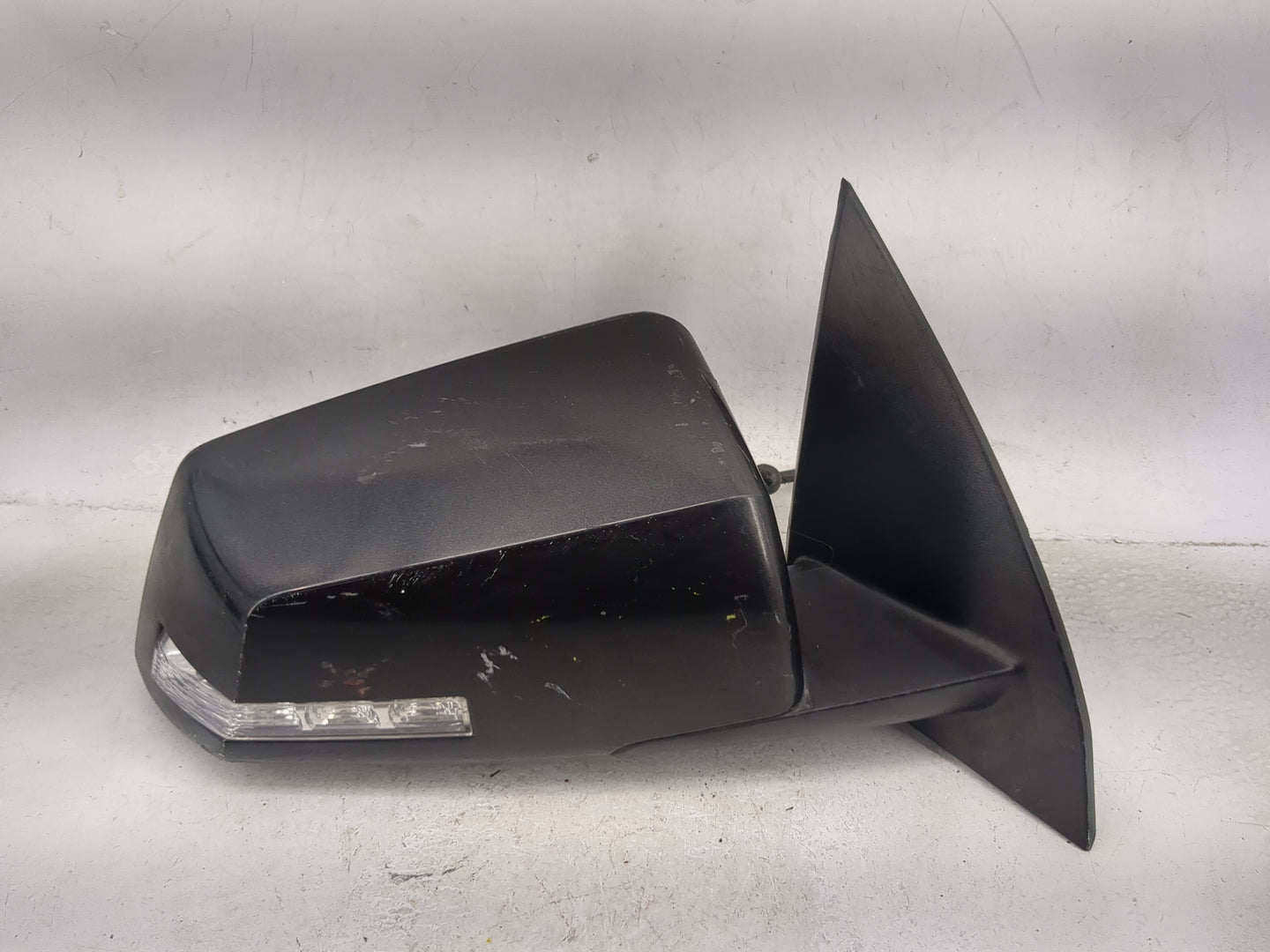 2008 Saturn Outlook Passenger Side View Mirror - Right Door Mirror OEM Used - Oemusedautoparts1.com