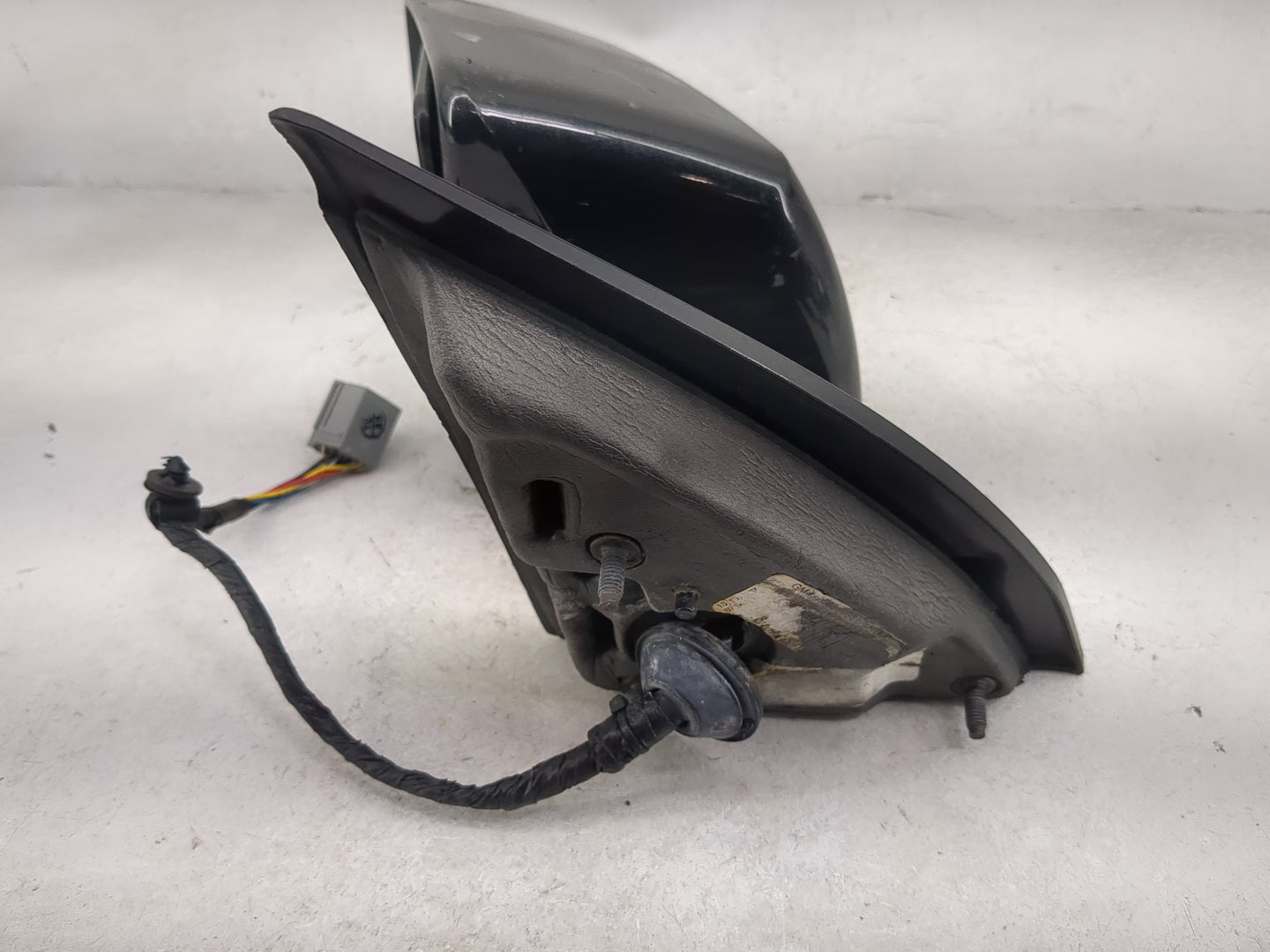 2008 Saturn Outlook Driver Side View Mirror - Left Door Mirror OEM Used - Oemusedautoparts1.com