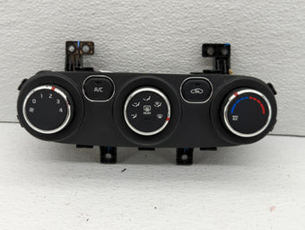 compare product 2008 Saturn Outlook Climate Control Module Temperature AC/Heater Replacement P/N:97250-B0AB0 Fits OEM Used Auto Parts