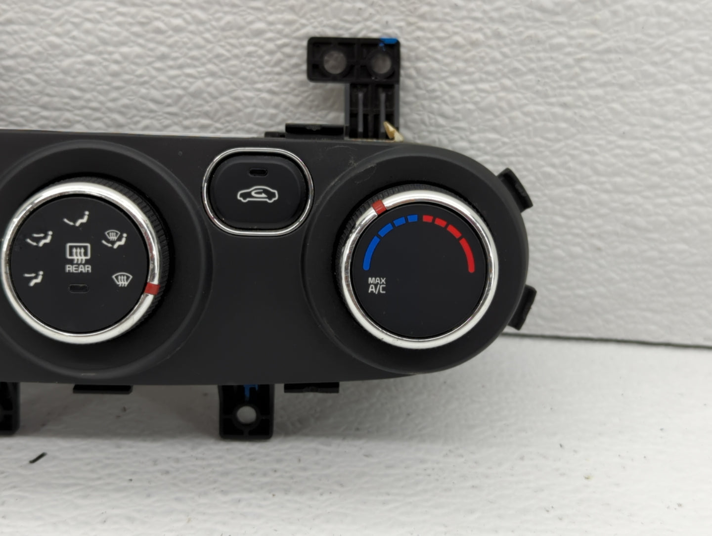 2008 Saturn Outlook Climate Control Module Temperature AC/Heater Replacement P/N:97250-B0AB0 Fits OEM Used Auto Parts - Oemu