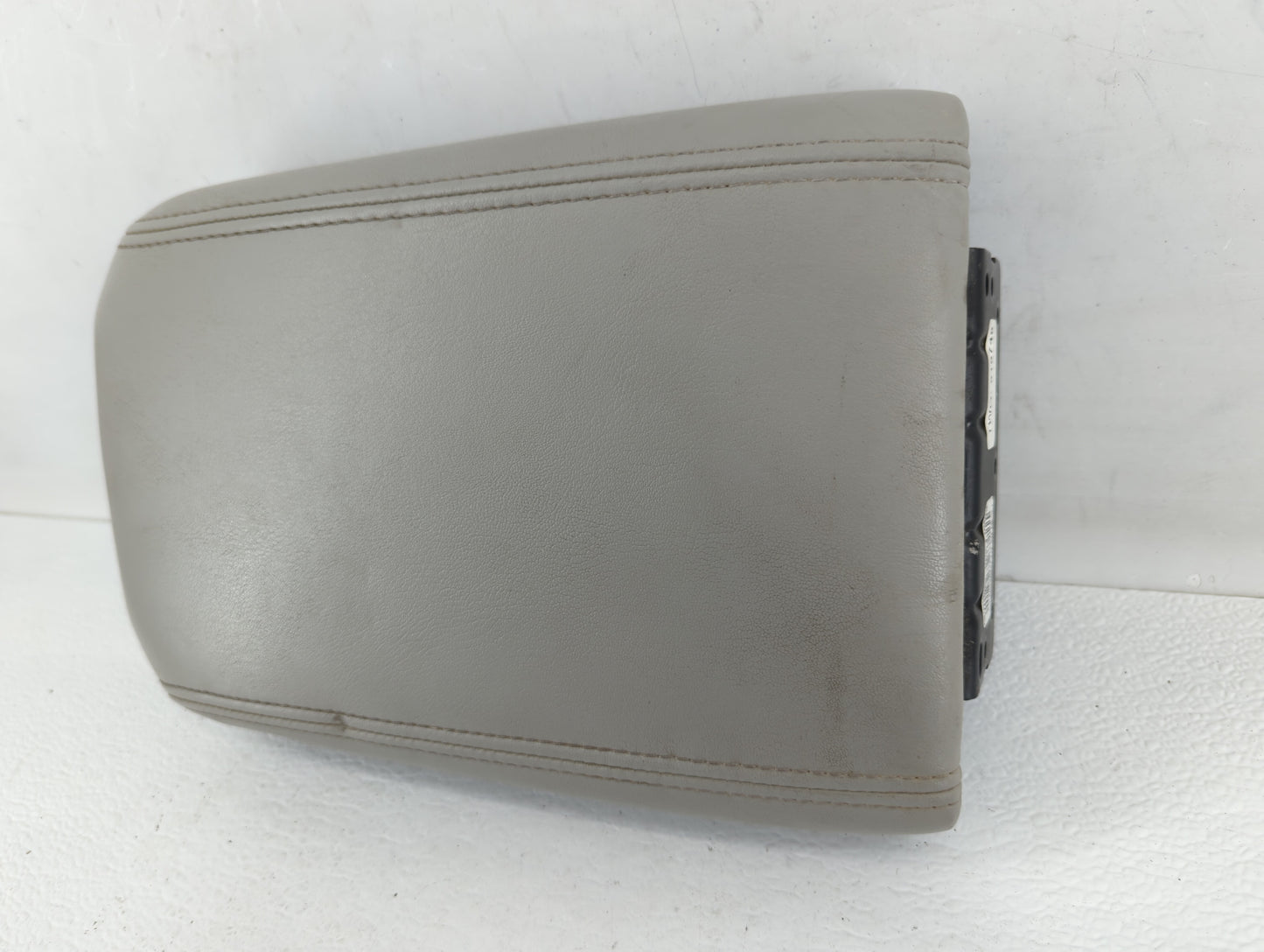 Saturn Outlook Center Console Armrest Cover Lid - Oemusedautoparts1.com