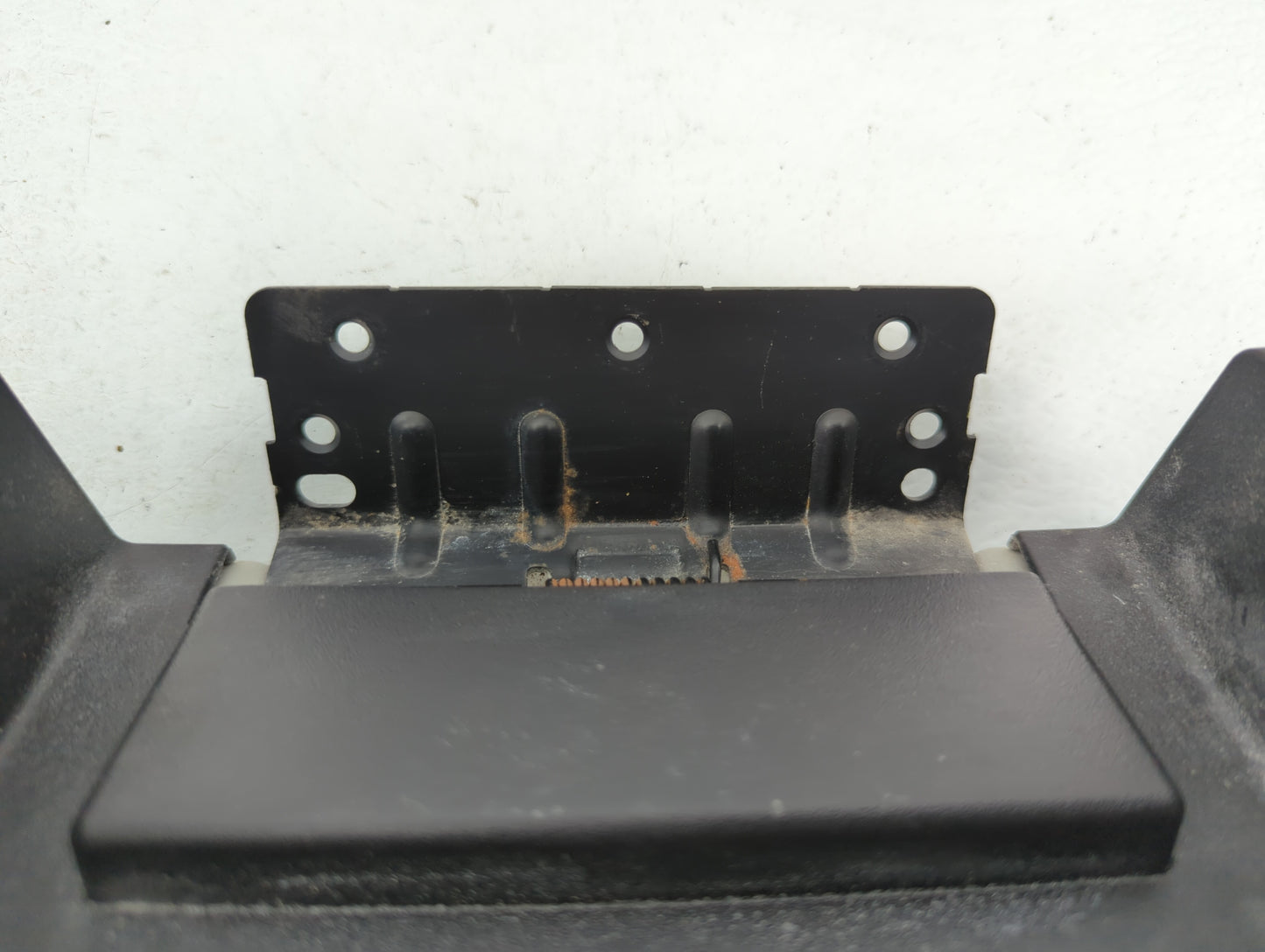 Saturn Outlook Center Console Armrest Cover Lid - Oemusedautoparts1.com