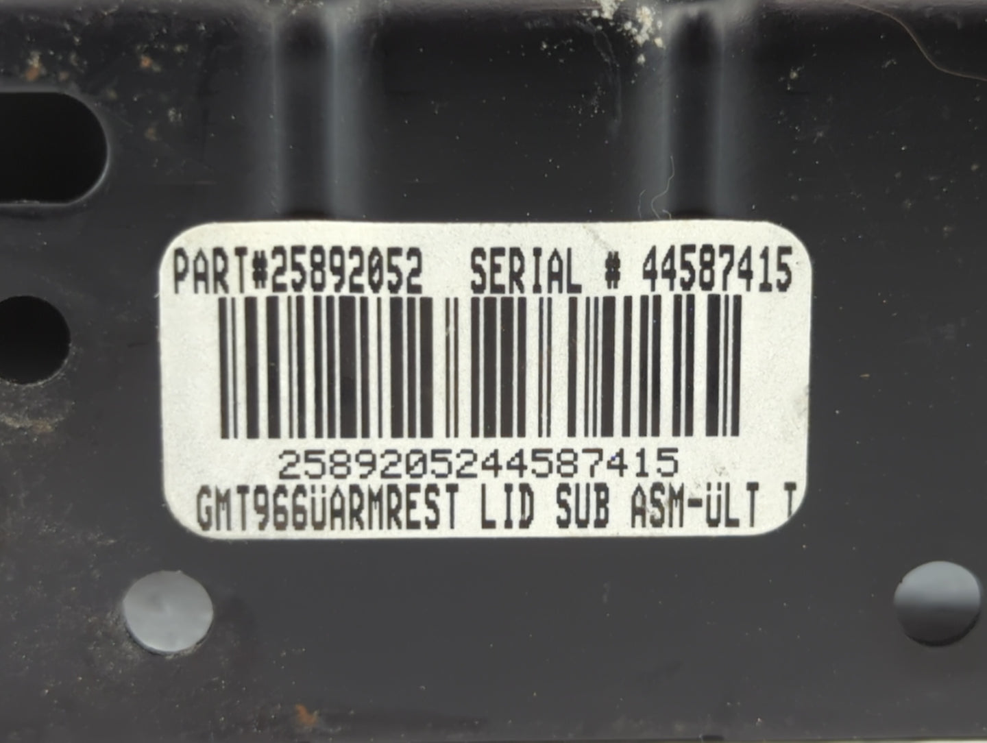 Saturn Outlook Center Console Armrest Cover Lid - Oemusedautoparts1.com