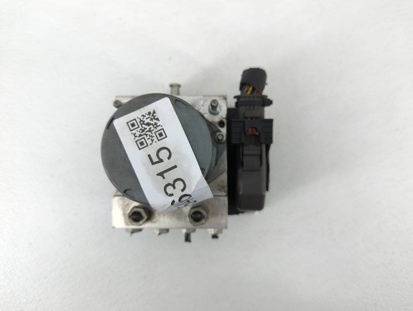 2008 Saturn Outlook ABS Pump Control Module Replacement P/N:25821433 Fits OEM Used Auto Parts - Oemusedautoparts1.com