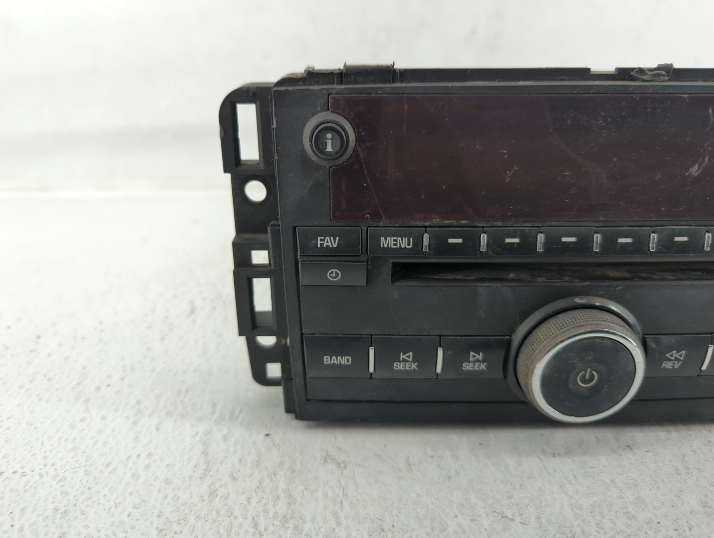 2008 Saturn Outlook Radio AM FM Cd Player Receiver Replacement P/N:9W1T-18C815-CA 25827114 Fits OEM Used Auto Parts - Oemuse