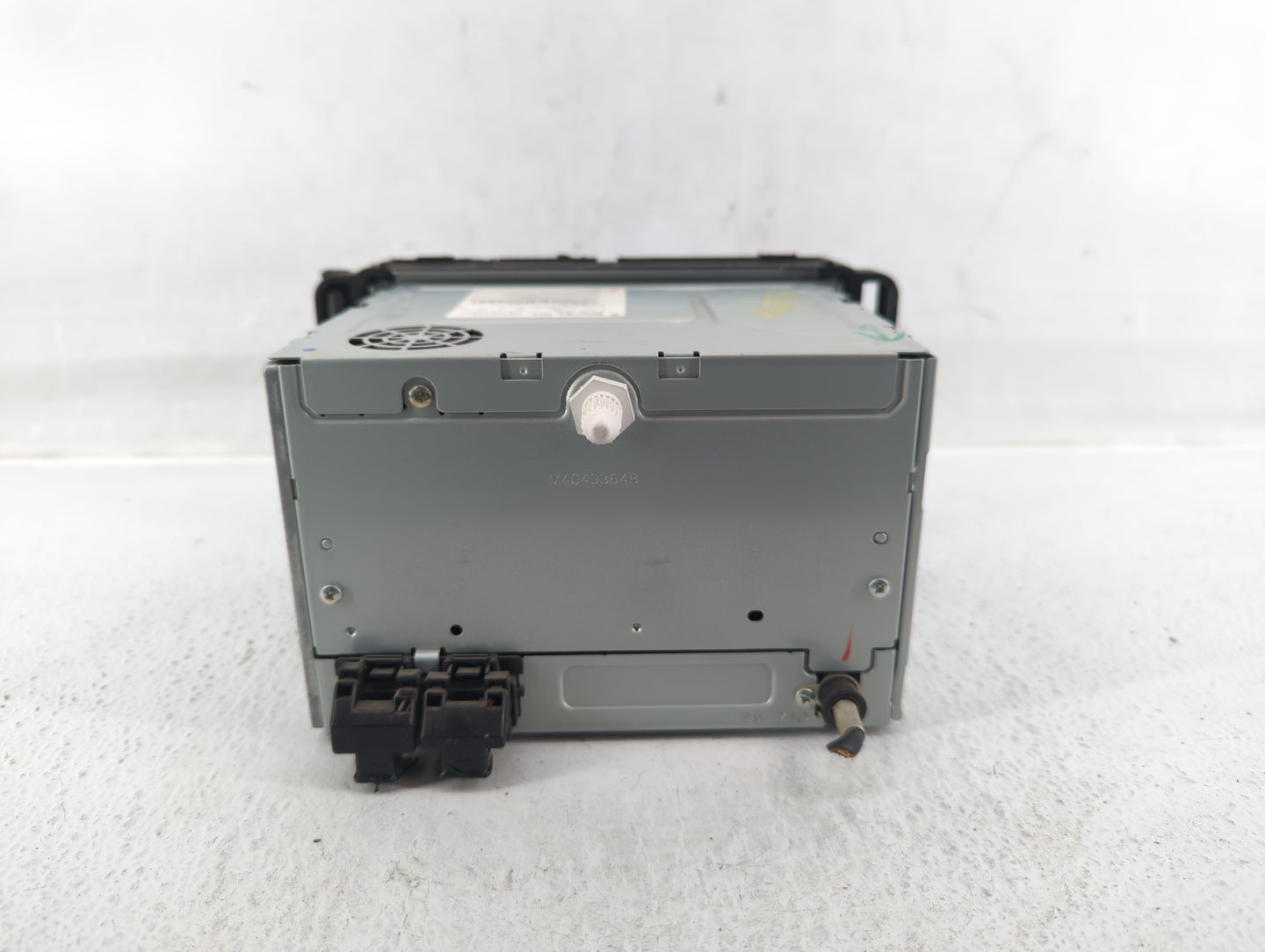 2008 Saturn Outlook Radio AM FM Cd Player Receiver Replacement P/N:9W1T-18C815-CA 25827114 Fits OEM Used Auto Parts - Oemuse