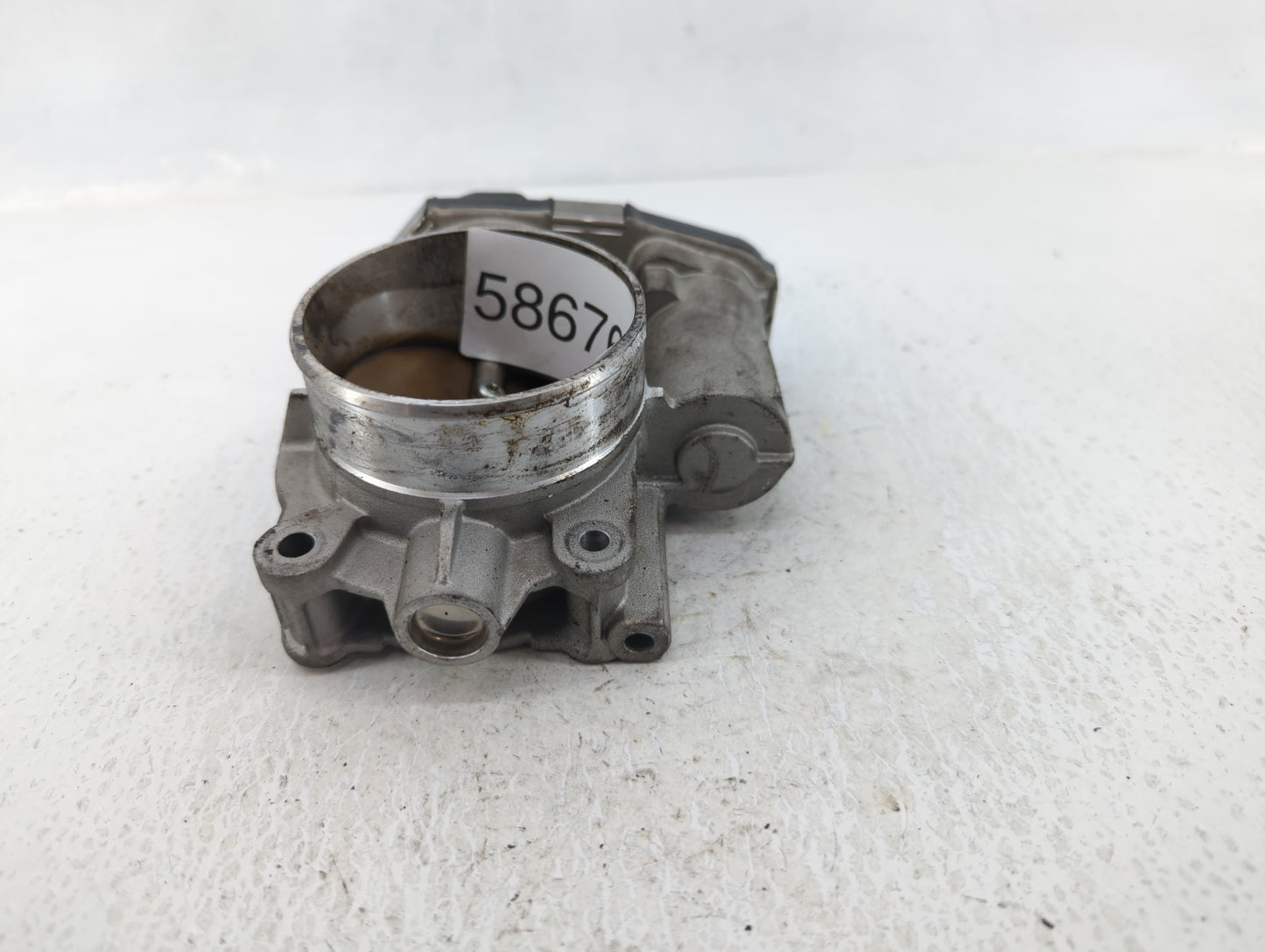 2008 Saturn Outlook Throttle Body P/N:3415AA 995AA Fits Fits 2007 2009 2010 2011 OEM Used Auto Parts - Oemusedautoparts1.com