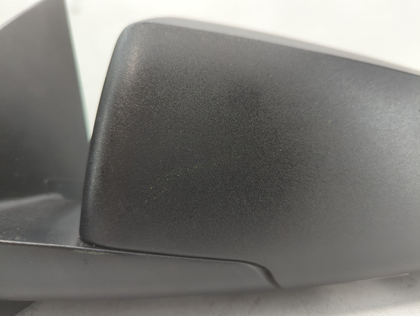 2008 Saturn Outlook Driver Side View Mirror - Left Door Mirror OEM Used - Oemusedautoparts1.com