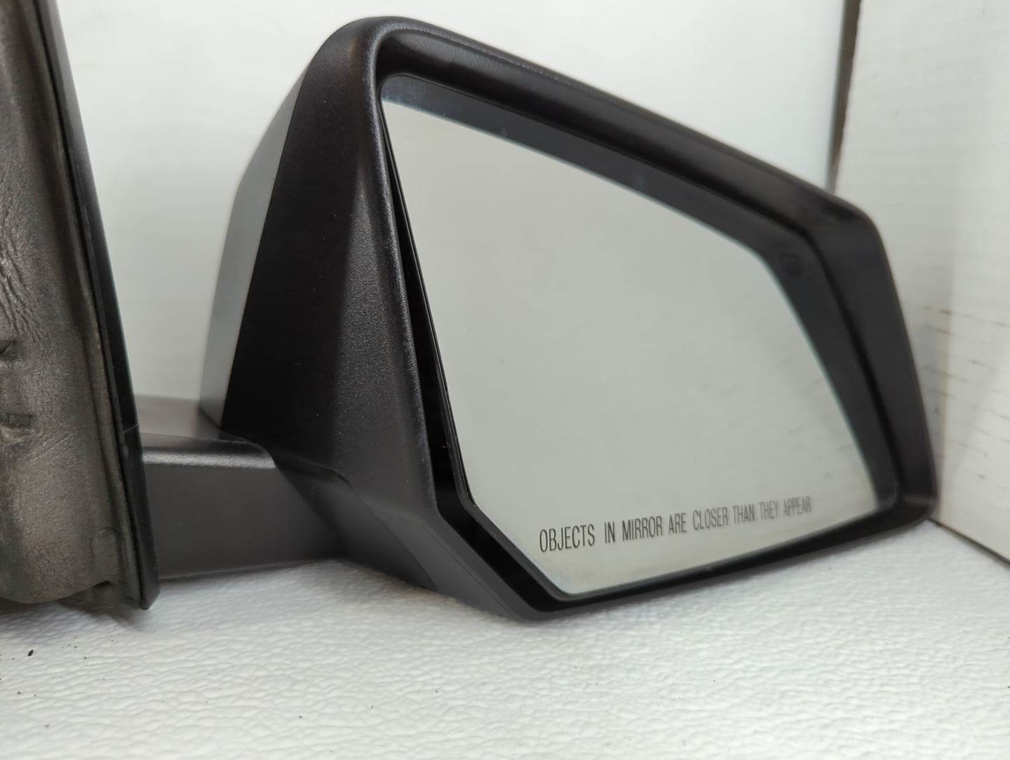 2008 Saturn Outlook Passenger Side View Mirror - Right Door Mirror OEM Used - Oemusedautoparts1.com