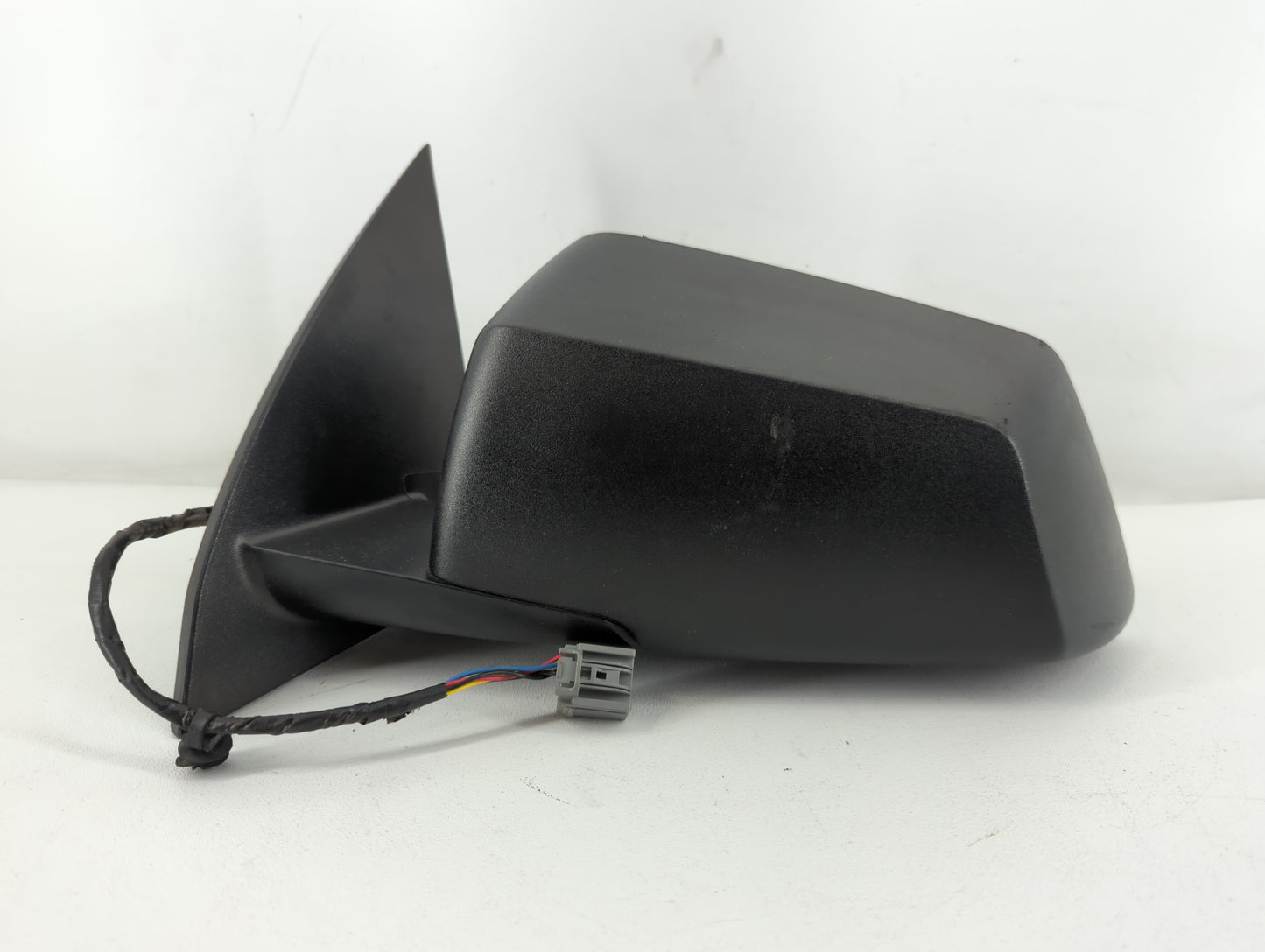 2008 Saturn Outlook Driver Side View Mirror - Left Door Mirror OEM Used - Oemusedautoparts1.com