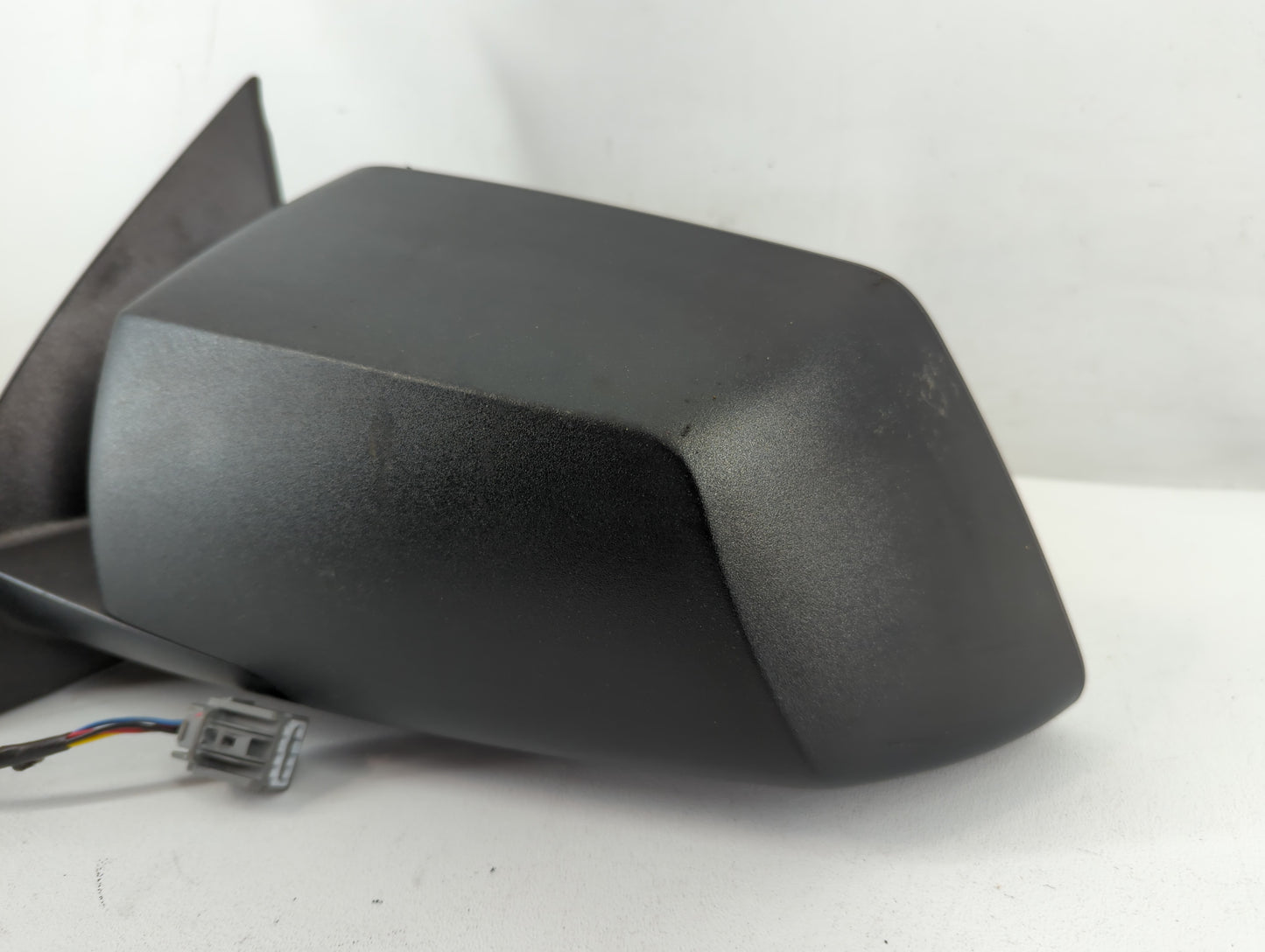 2008 Saturn Outlook Driver Side View Mirror - Left Door Mirror OEM Used - Oemusedautoparts1.com