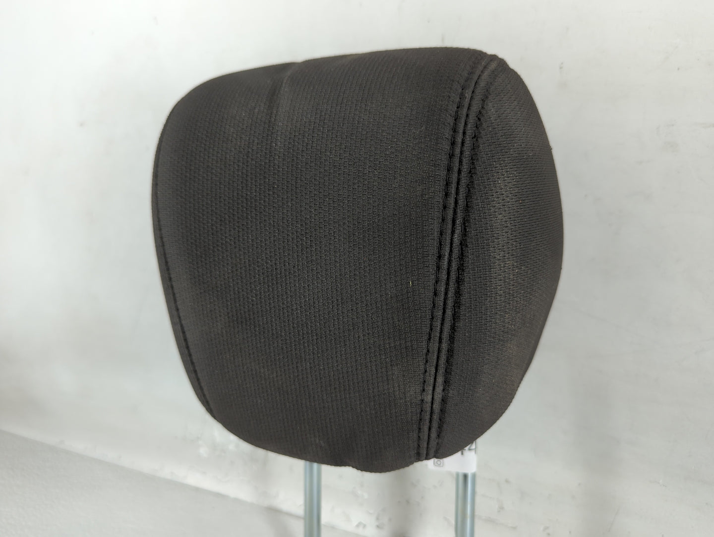2008 Saturn Outlook Headrest Head Rest Front Driver Passenger Seat Fits OEM Used Auto Parts - Oemusedautoparts1.com