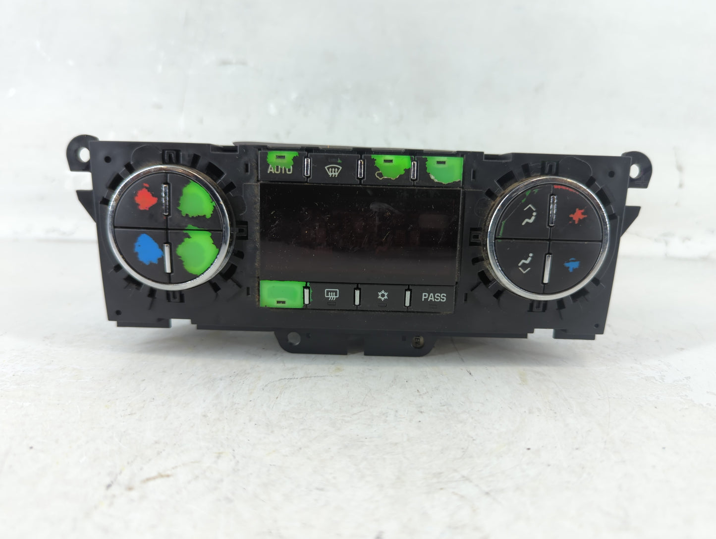 2008 Saturn Outlook Climate Control Module Temperature AC/Heater Replacement P/N:25894710 Fits OEM Used Auto Parts - Oemused
