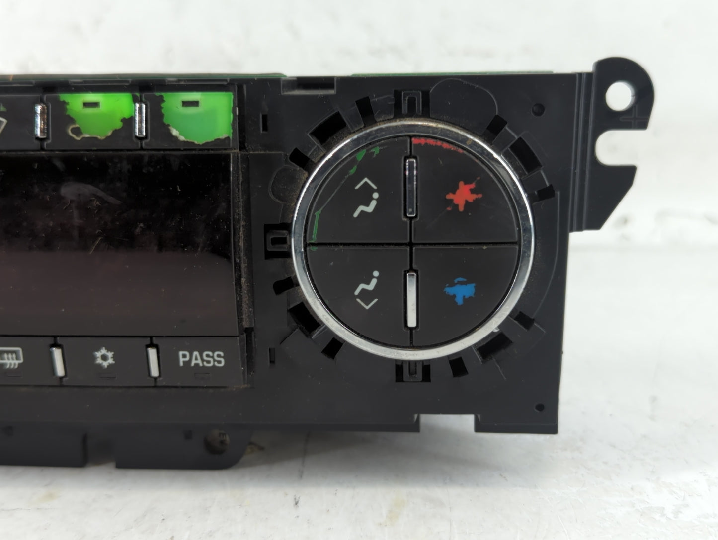 2008 Saturn Outlook Climate Control Module Temperature AC/Heater Replacement P/N:25894710 Fits OEM Used Auto Parts - Oemused